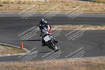 media/Apr-19-2025-AHRMA (Sat) [[3d98ca3309]]/Race/Group 8/Turn 4/
